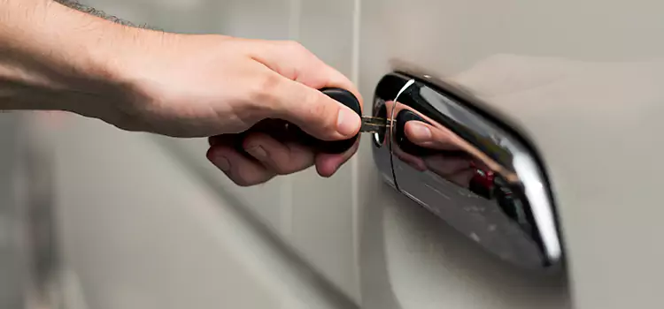 Why Choose Our Auto Locksmith Team in Laredo, TX?